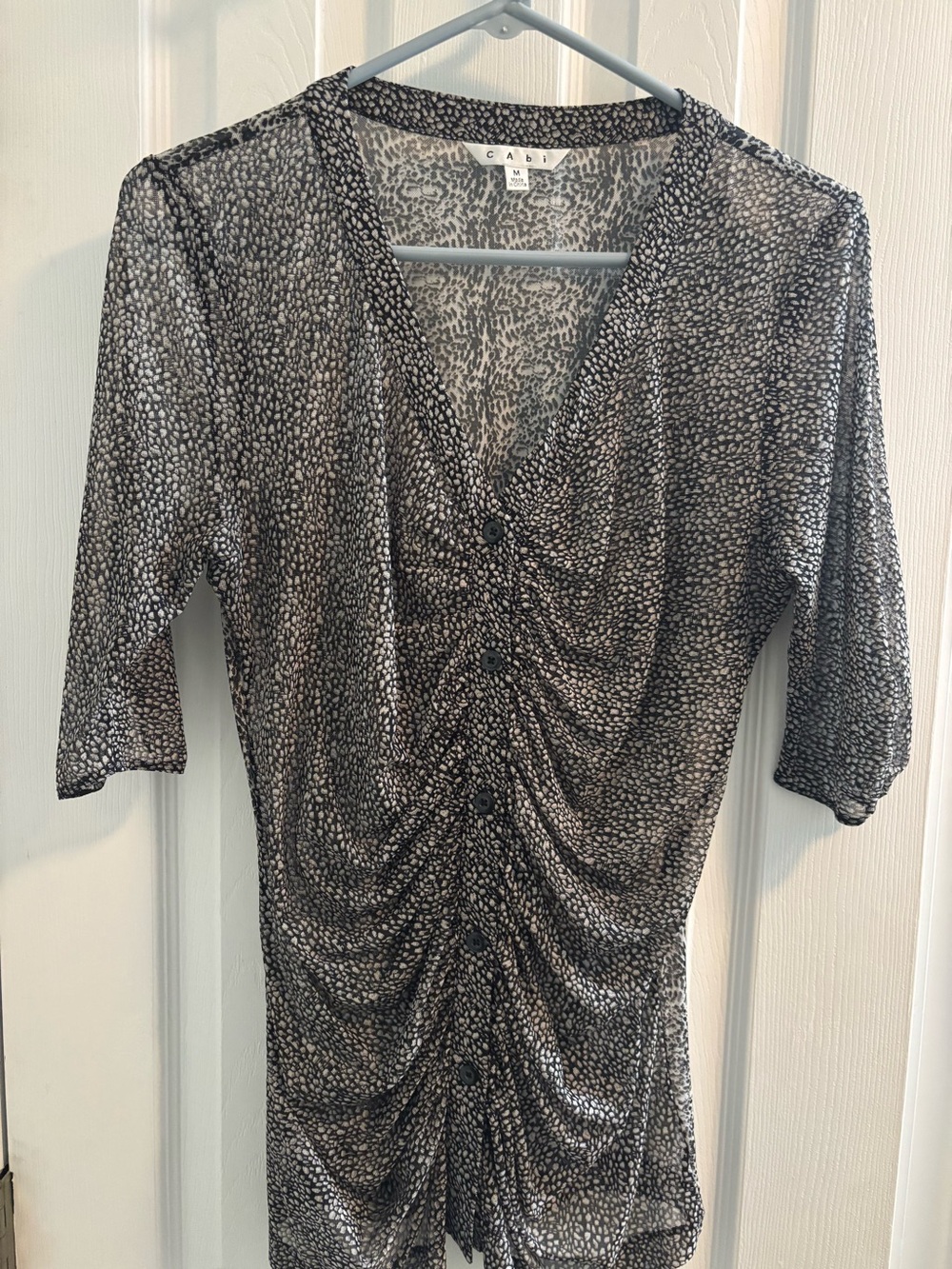 Cabi GatheredPlacket SheerBlouse

Black & White Printed Ruched Button Front Top